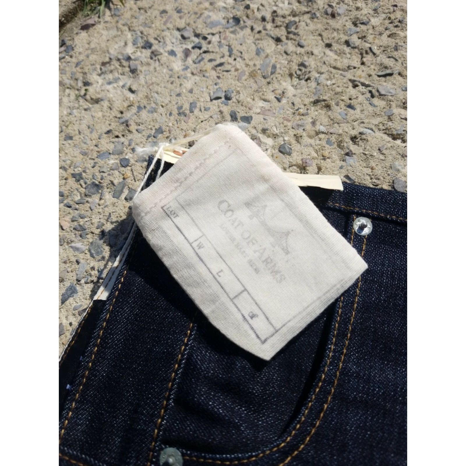 Denime COAT OF ARMS LOWER EAST SIDE BROOKLYN DENIM SELVEDGE JEANS 29x36 Blue Regular 100% Cotton Classic Jeans Mens Size US 29 - 2 Thumbnail