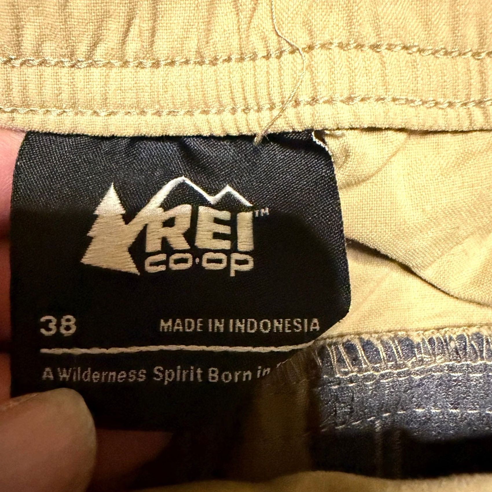 Vintage REI Mens Cargo Shorts 38 Tan Hiking Nylon Performance Size US 38 / EU 54 - 5 Thumbnail