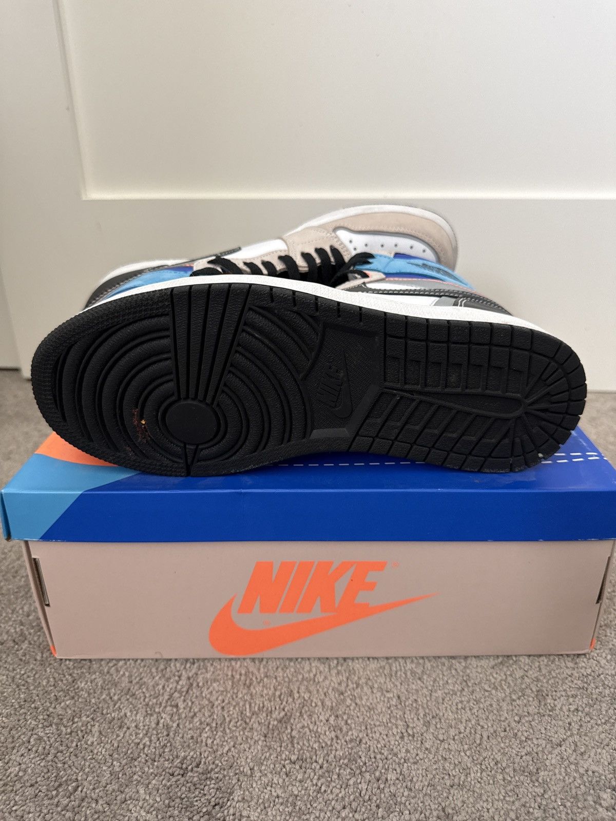 Nike Nike Air Jordan 1 Retro High OG Prototype Size US 8.5 / EU 41-42 - 7 Thumbnail