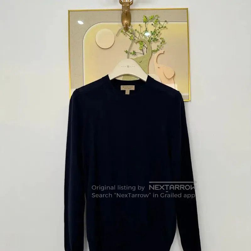 Burberry Burberry Women's Navy Blue Wool Long Sleeve Sweater. Size S / US 4 / IT 40 - 1 Thumbnail
