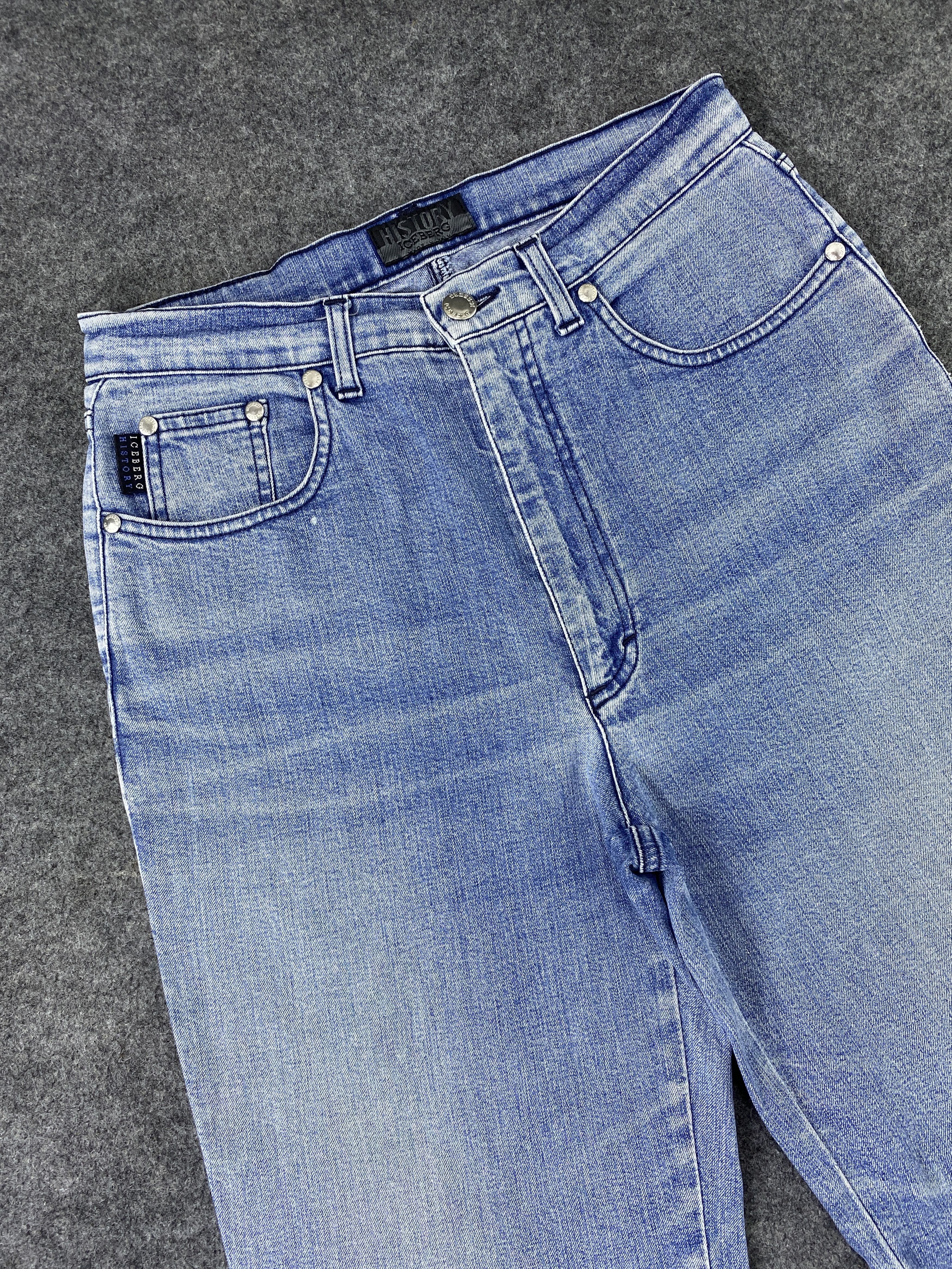 Disney Iceberg History by Disney Blue Wash Jeans - J1009 Size 27" / US 4 / IT 40 - 5 Thumbnail