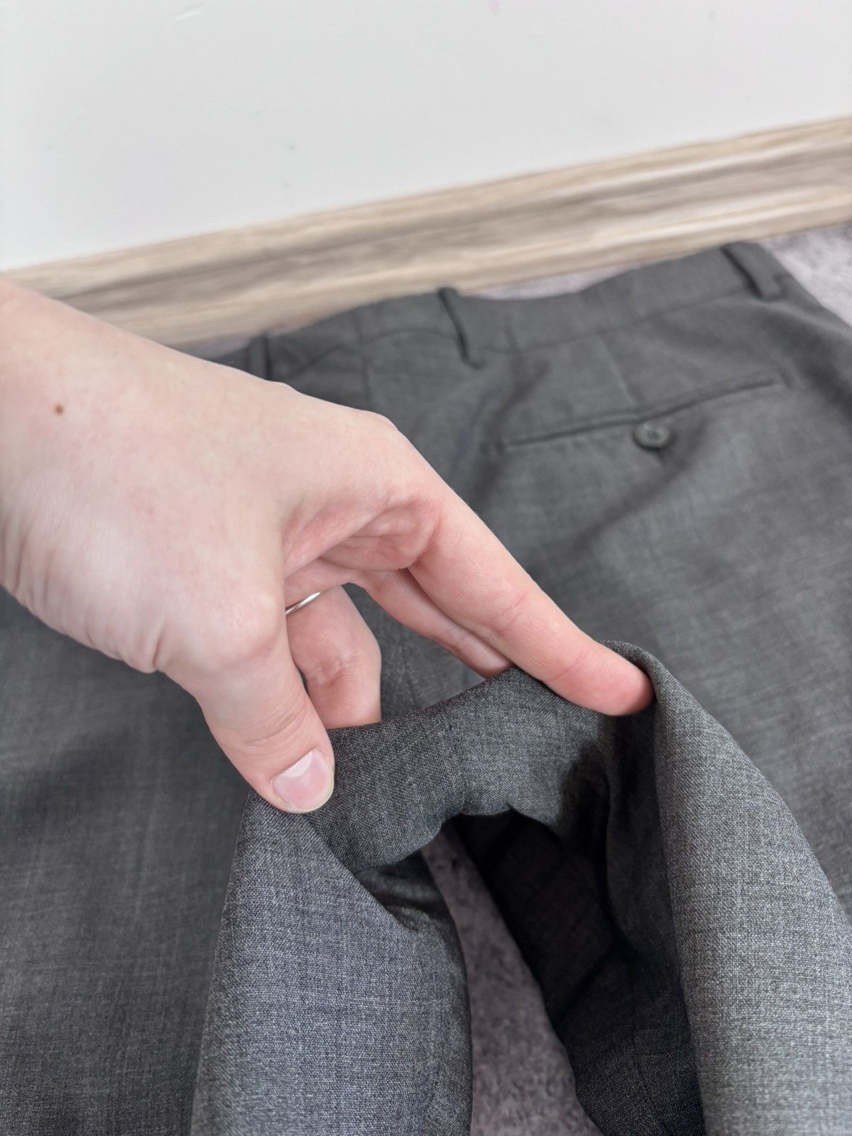 Tagliatore Tagliatore Men’s 2-Piece Gray Super 120s Wool Suit Size 40R - 24 Thumbnail