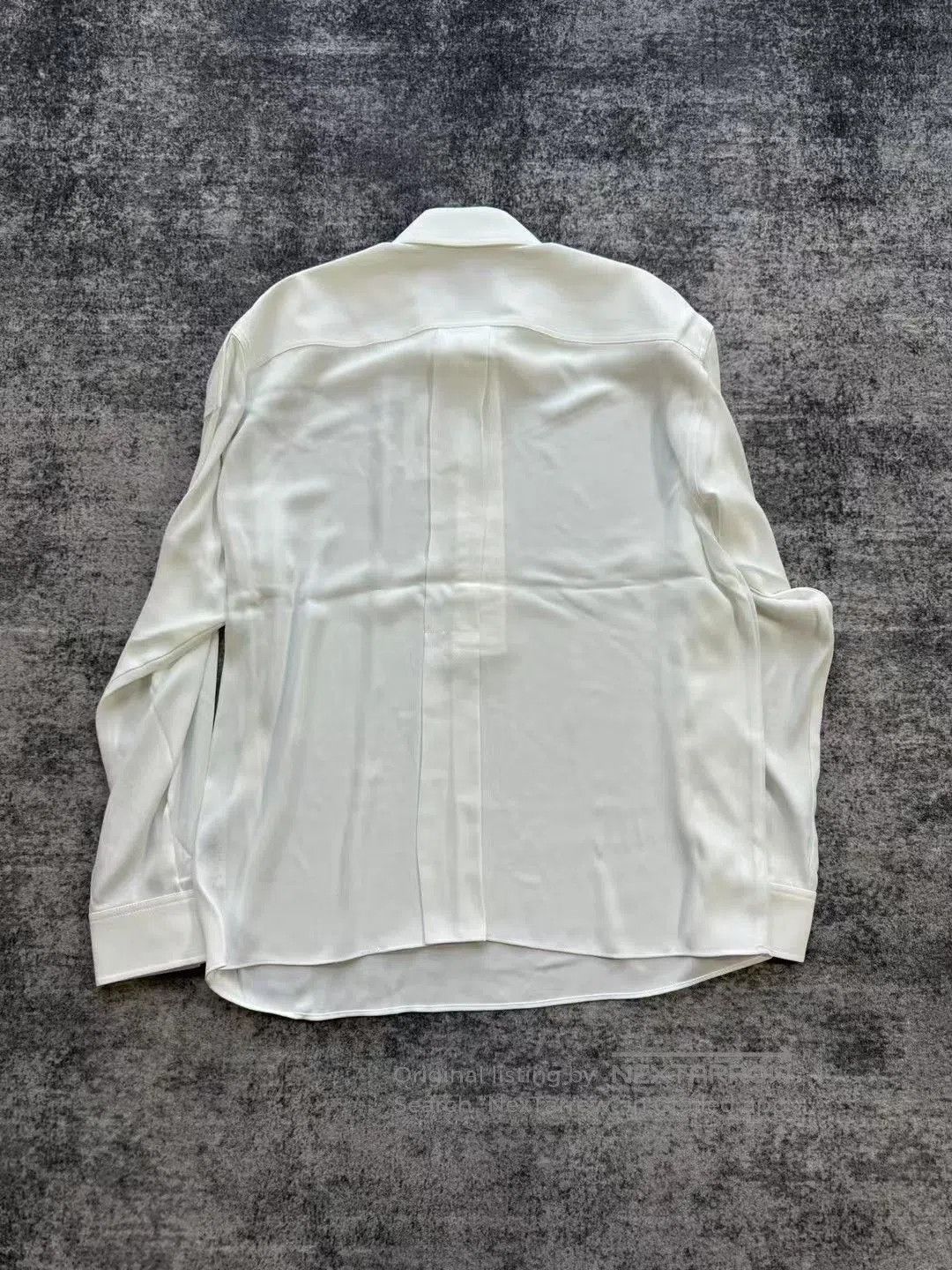 Louis Vuitton Louis Vuitton White Gold Button Utility Shirt. Size XS / US 0-2 / IT 36-38 - 2 Thumbnail