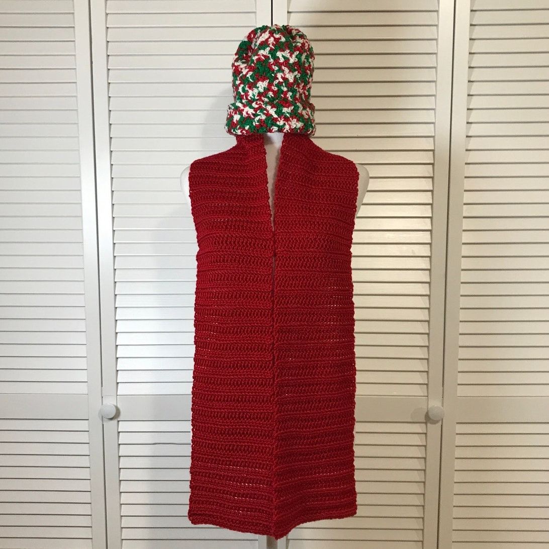 Handmade NWT Handmade Crocheted Christmas Textured Beanie & Scarf 61” Size ONE SIZE - 1 Thumbnail