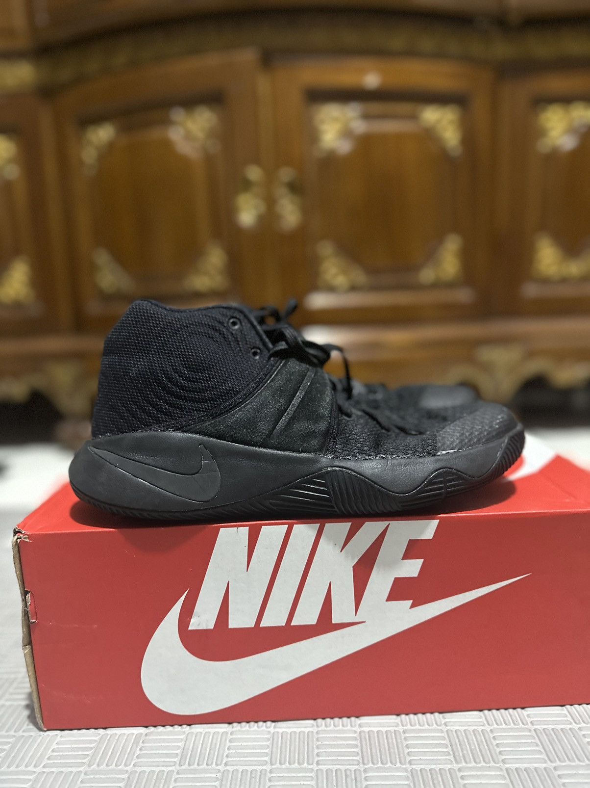 Nike Kyrie 2 Triple Black Size US 8 / EU 41 - 1 Thumbnail
