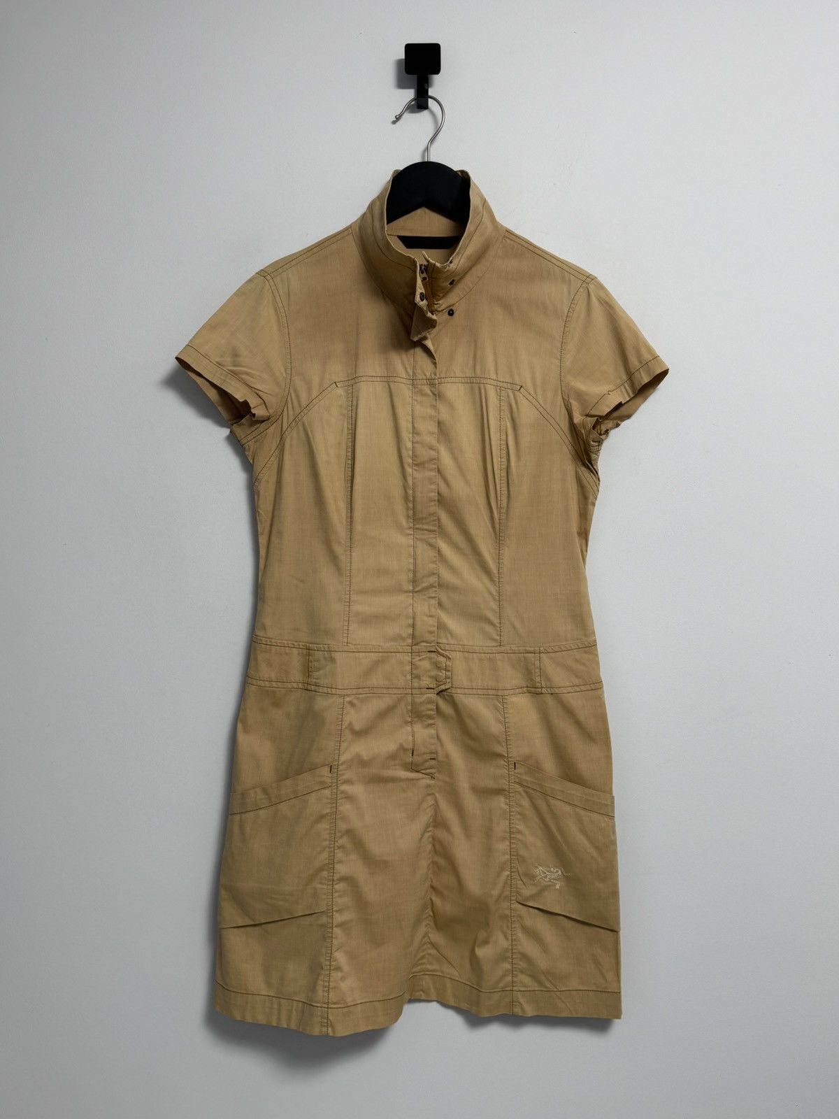 Arc'teryx Women’s Arc’teryx Zip Dreses Short Sleeve Travel Size 8 Size M / US 6-8 / IT 42-44 - 1 Thumbnail