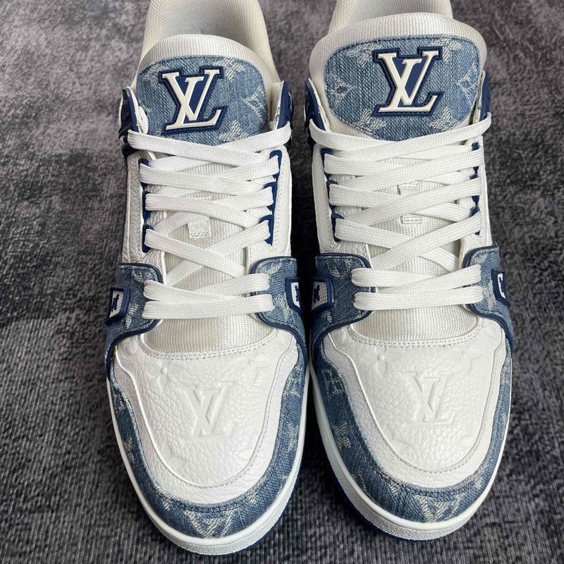 Louis Vuitton Louis Vuitton Trainer Casual Sneakers in White and Blue -25 Size US 10.5 / EU 43-44 - 2 Thumbnail
