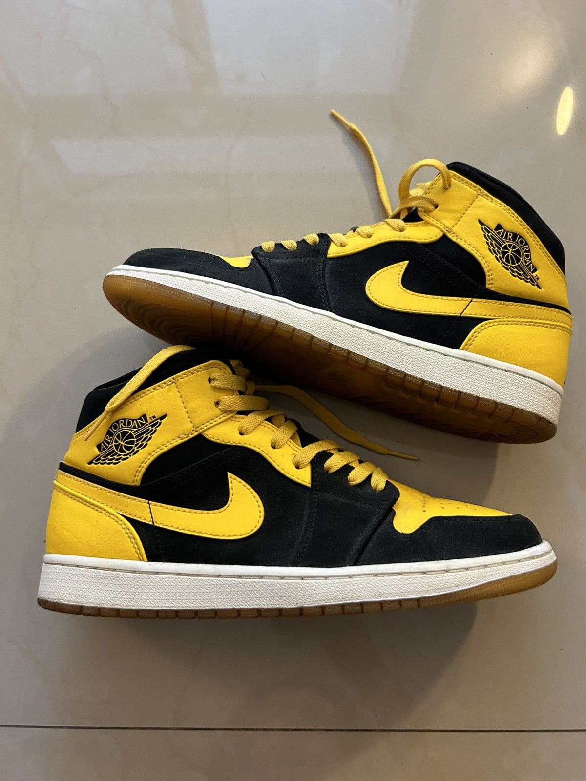Jordan Brand Jordan 1 new loves Size US 9.5 / EU 42-43 - 1 Thumbnail