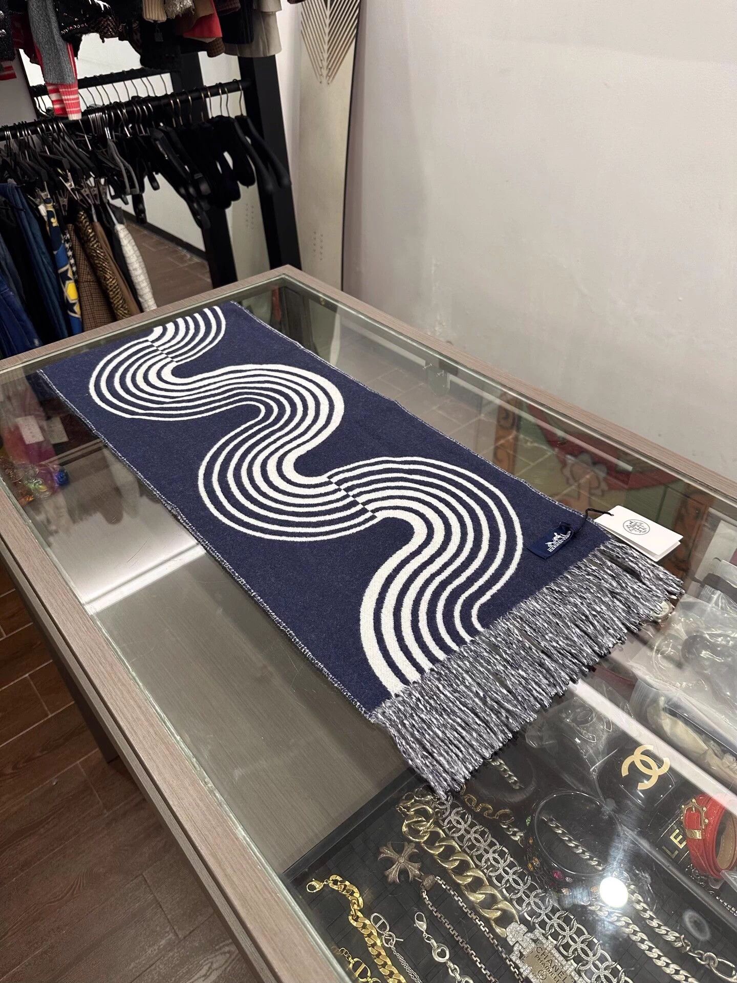 Hermes Hermes Navy & White Wavy Logo Cashmere Scarf Size ONE SIZE - 1 Thumbnail