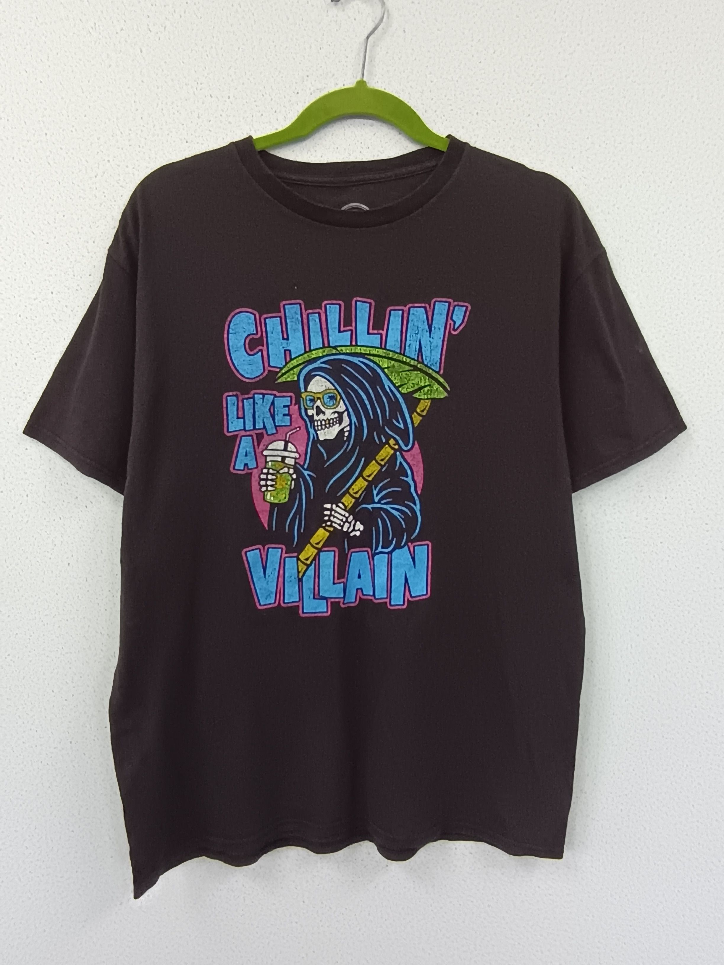 Japanese Brand DOM Chillin' Grimreaper Tshirt Size US L / EU 52-54 / 3 - 1 Thumbnail