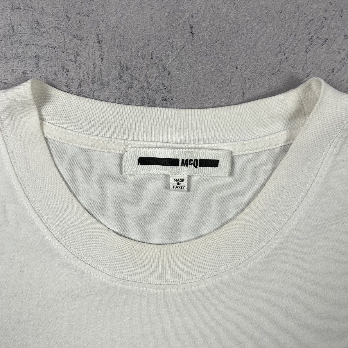 Alexander McQueen Designer Alexander McQueen MCQ big logo tee Size US L / EU 52-54 / 3 - 11 Thumbnail