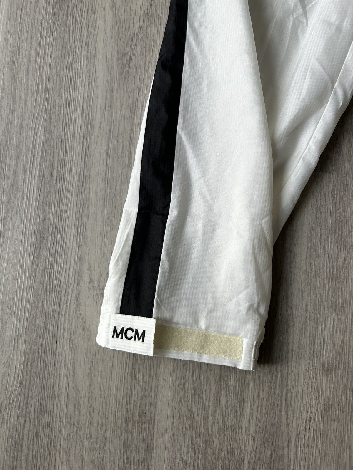 MCM MCM Logo Nylon Track Pants Size Medium Size US 31 - 7 Thumbnail