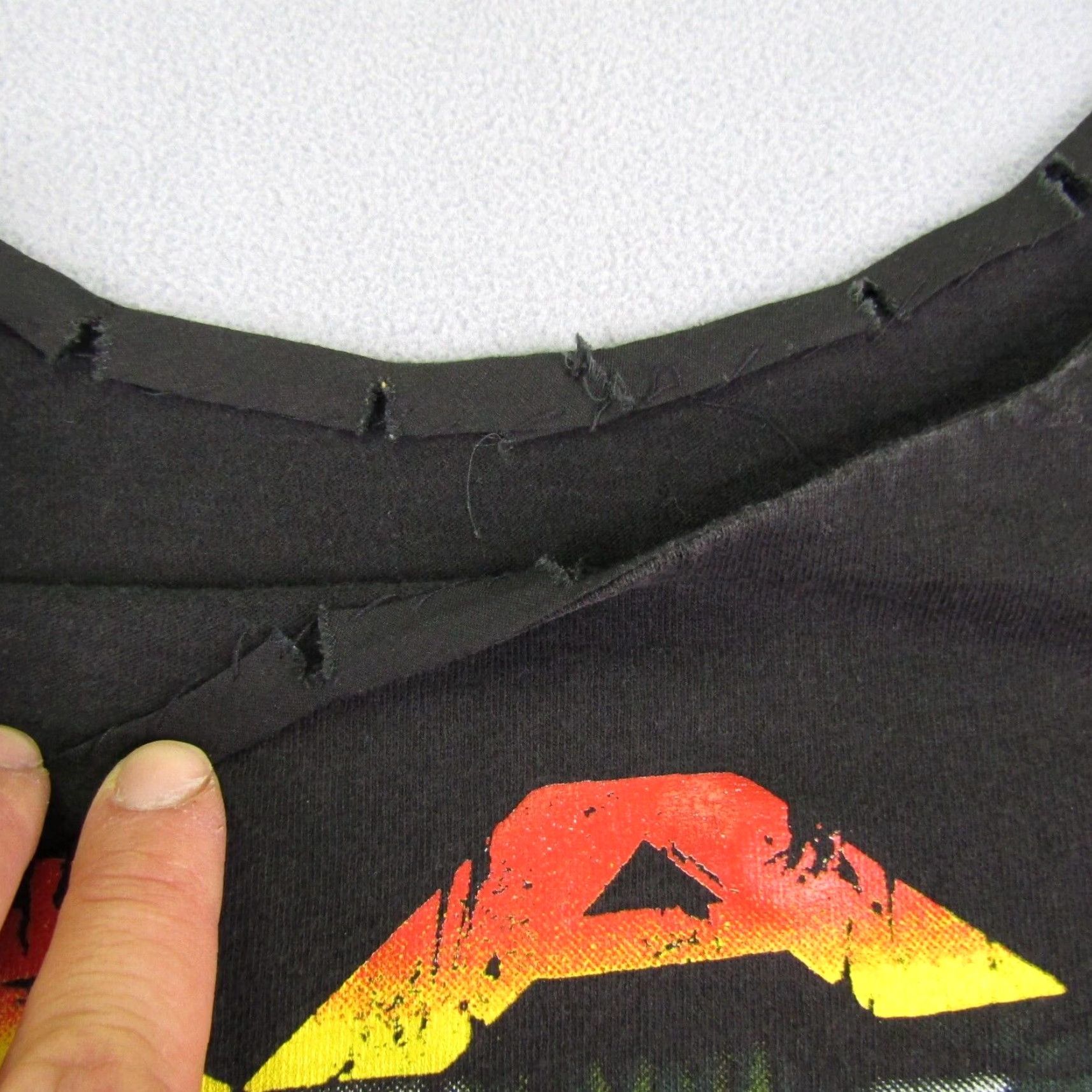 Vintage VINTAGE Jurassic Park T-Shirt Men Large Black Graphic Print 90s Movie Logo Cotton Size US L / EU 52-54 / 3 - 6 Thumbnail
