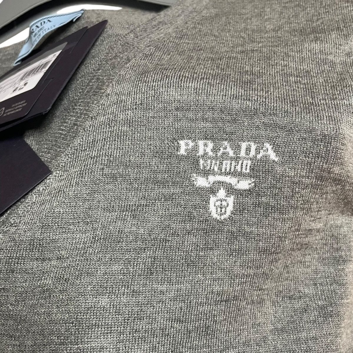 Prada Prada women's cashmere cardigan size IT 36 Size XS / US 0-2 / IT 36-38 - 7 Thumbnail