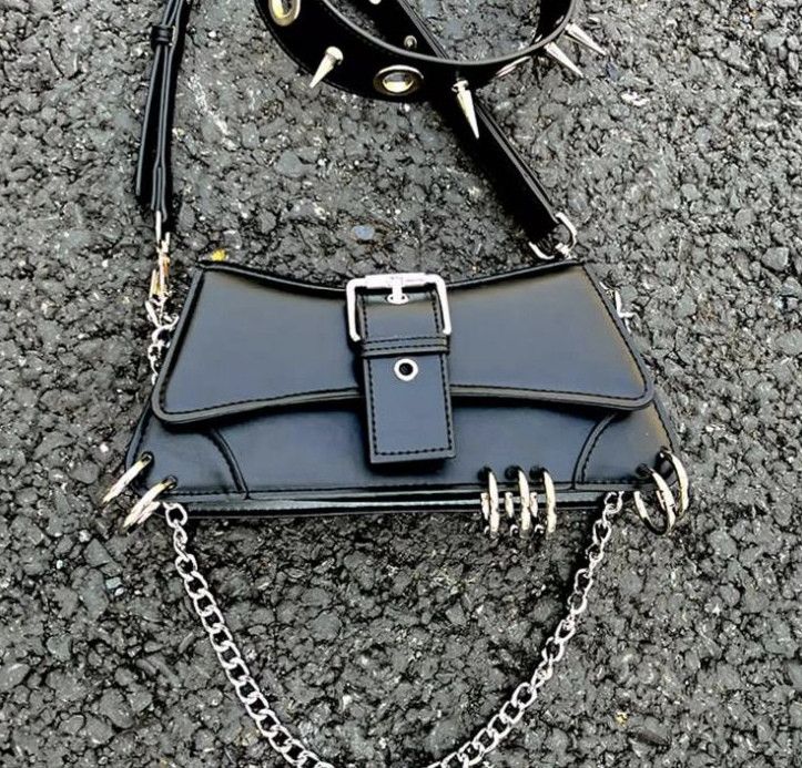 Other Harajuku Punk Rivet Spike Chain Crossbody Bags Size ONE SIZE - 1 Thumbnail