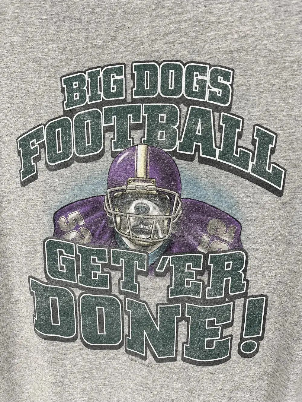 Vintage vintage Big Dogs 2005 Football Graphic Print Tee Shirt Size US XXL / EU 58 / 5 - 14 Thumbnail