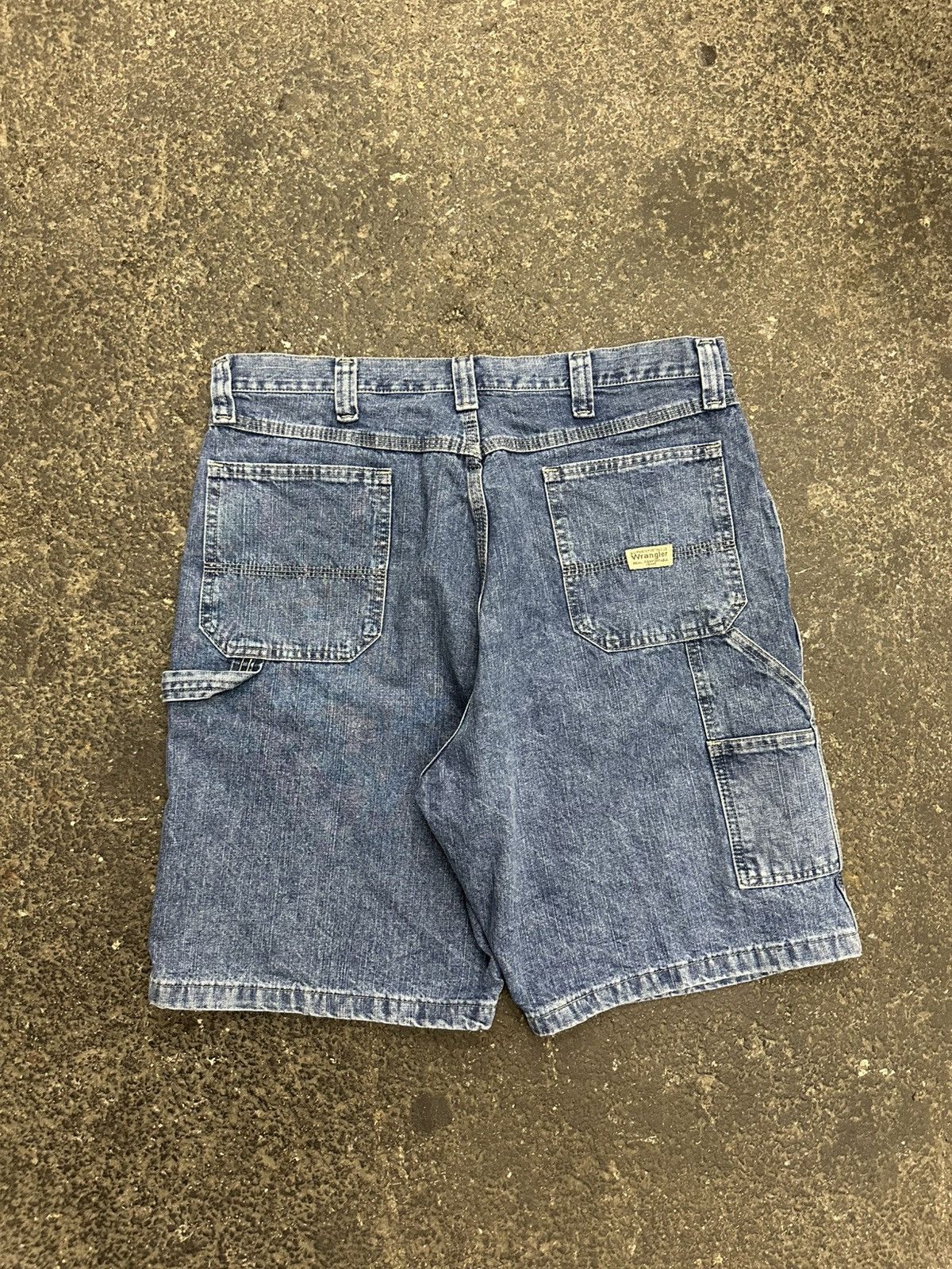 Vintage × Wrangler Y2K wrangler cargo jorts Size US 34 / EU 50 - 1 Thumbnail