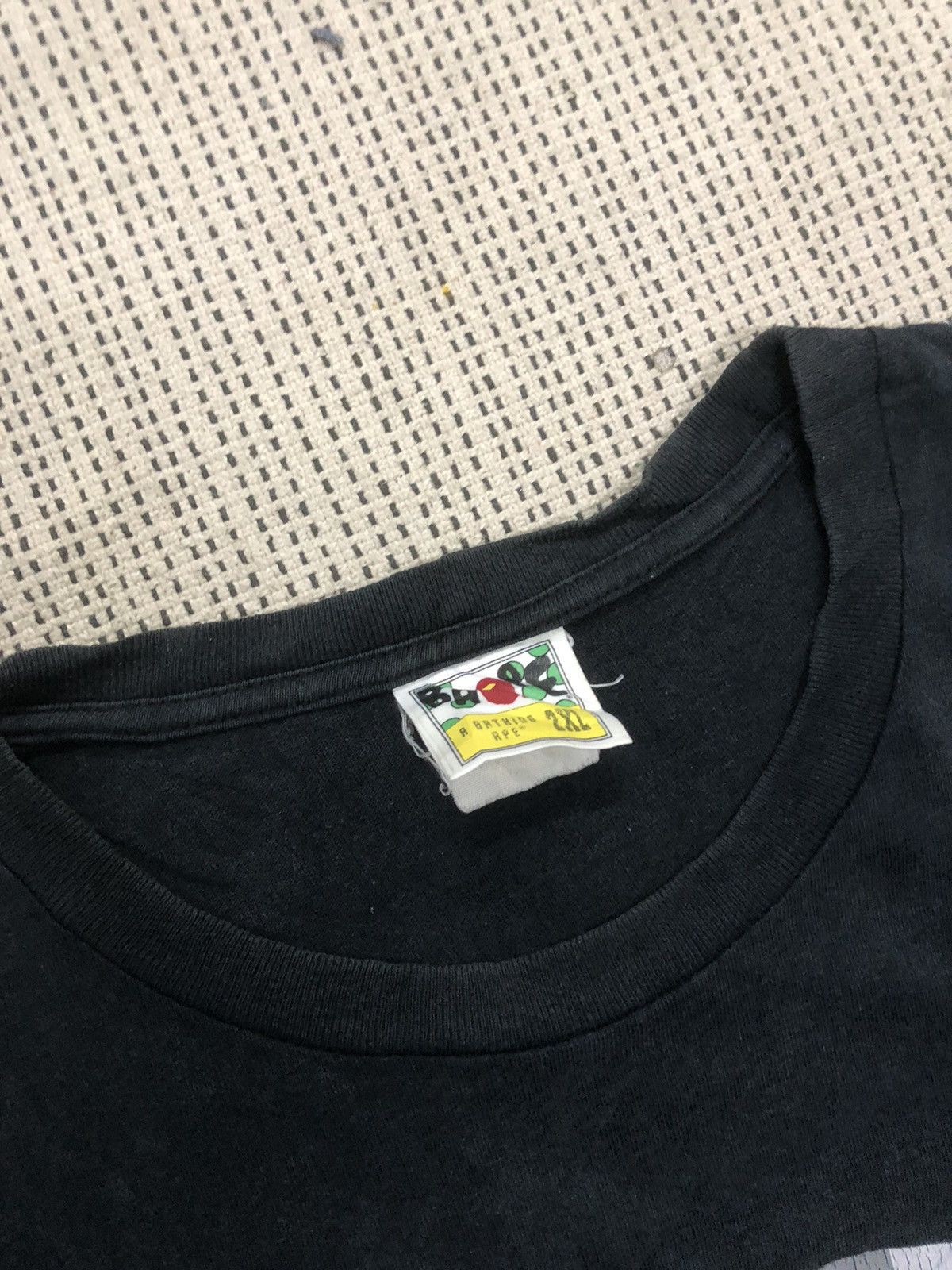 Bape ⚡️Bidding Offer Fast Sale⚡️Bape Big Head Camo Logo tee Size US XXL / EU 58 / 5 - 4 Thumbnail