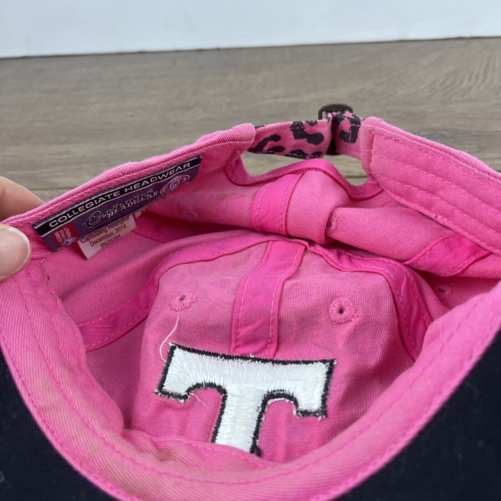 Other Tennessee Volunteers Hat Pink Adjustable Hat Adjustable Adul Size ONE SIZE - 14 Thumbnail