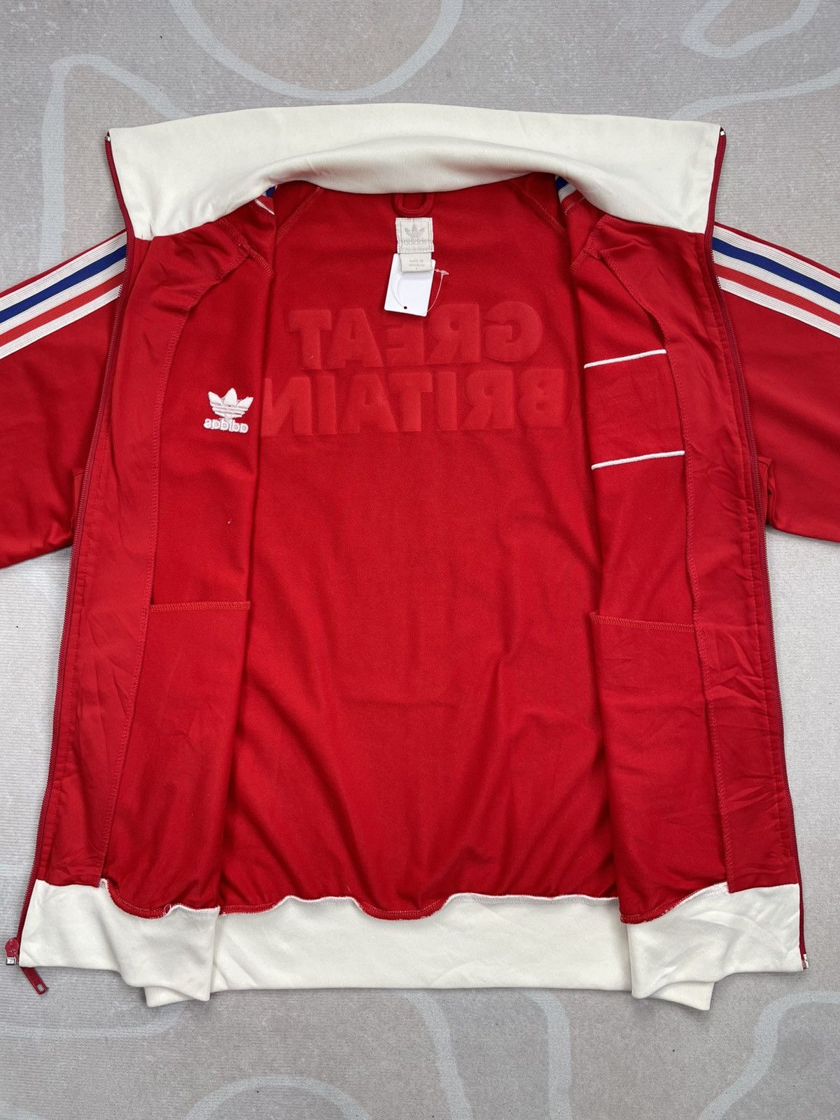 Adidas VINTAGE ADIDAS GREAT BRITAIN TRACKTOP Size US L / EU 52-54 / 3 - 15 Thumbnail