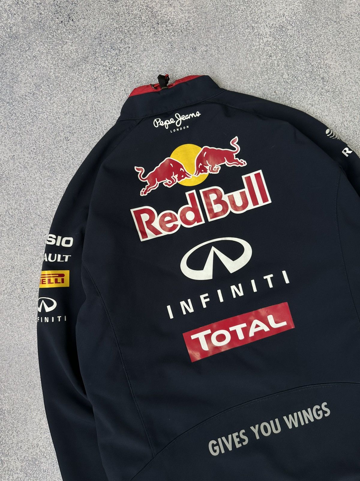 Red Bull Red Bull Racing Formula 1 Men’s Pepe Jeans Softshell Jacket Size US M / EU 48-50 / 2 - 8 Thumbnail