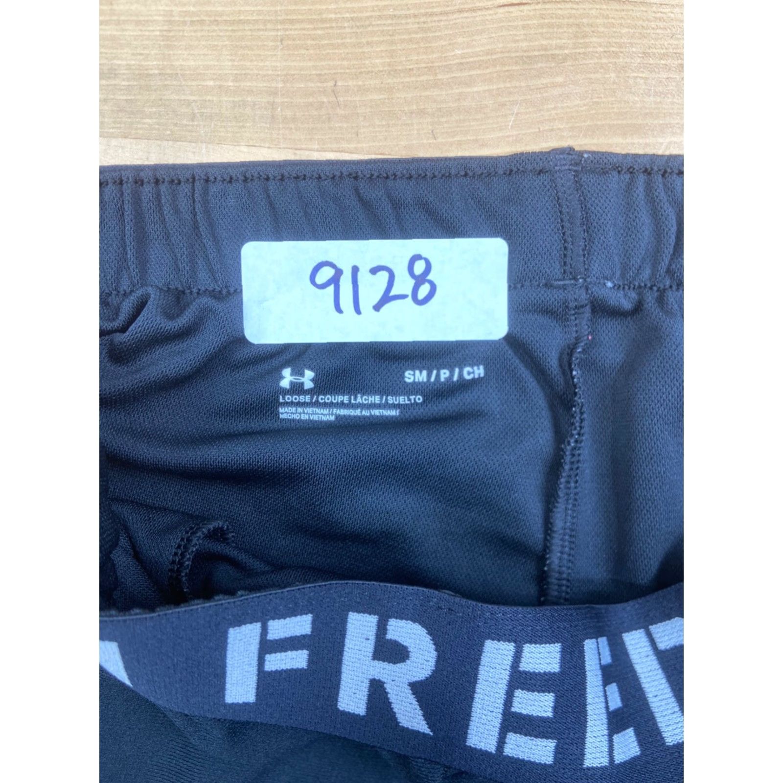 Under Armour Under armour Gym Shorts Womens S Black Athletic Breathing Elastic Waist Running Cross Training Gym & Training #9128 Size 28" / US 6 / IT 42 - 2 Thumbnail