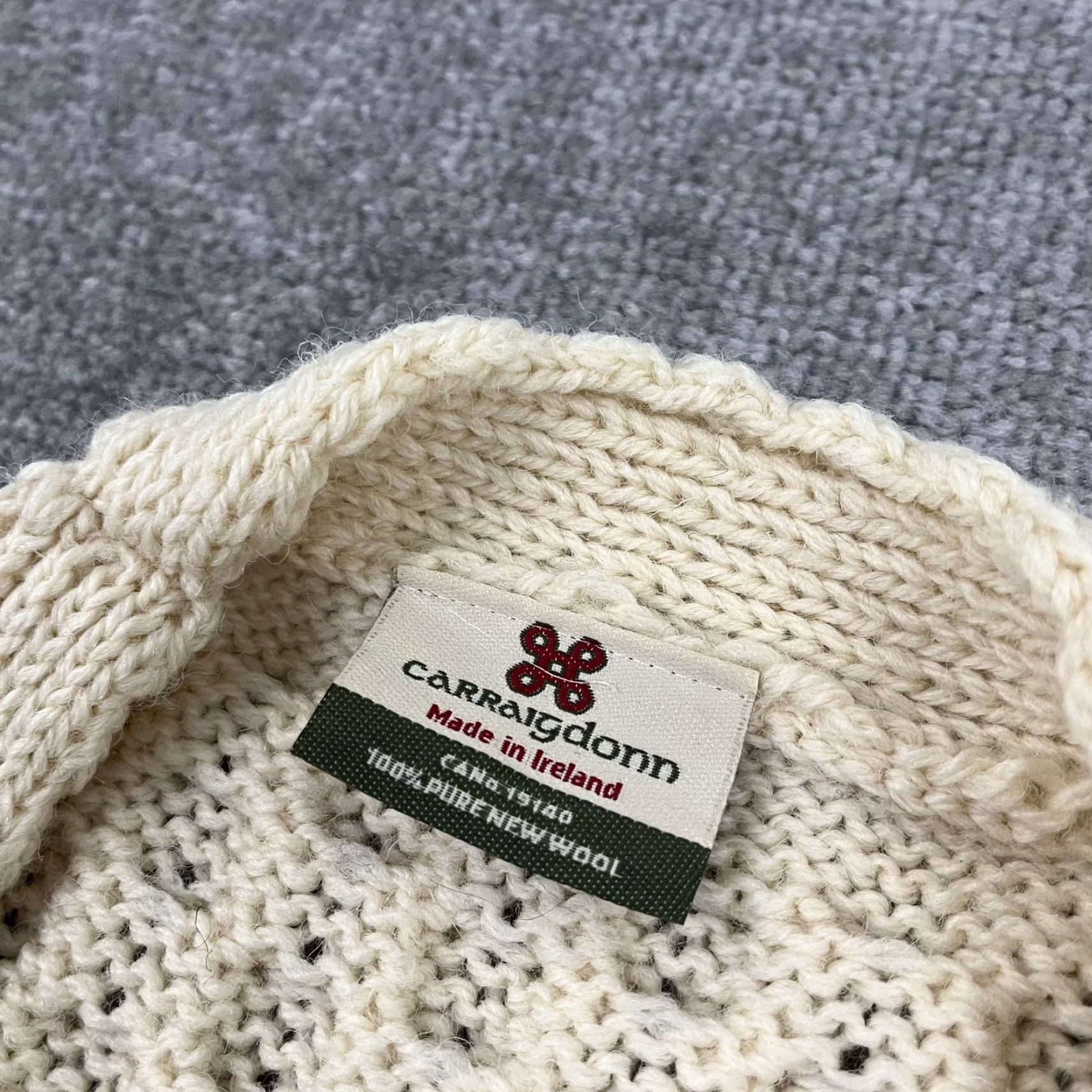 Vintage VINTAGE Carraig Donn Sweater Vest Men XL Brown Wool Cable Knit Pocketed Crew Neck Size US XL / EU 56 / 4 - 2 Thumbnail