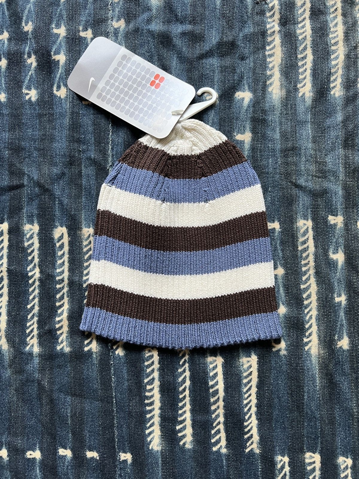 Nike Nike Stripe Beanie Vintage 90s Size ONE SIZE - 2 Thumbnail