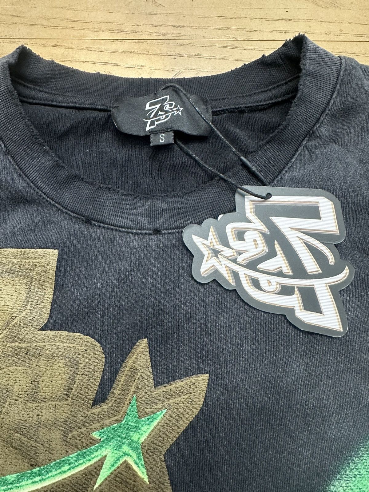 Other Triple Sevens "Pest Control" Tee in Black. Size US S / EU 44-46 / 1 - 8 Thumbnail