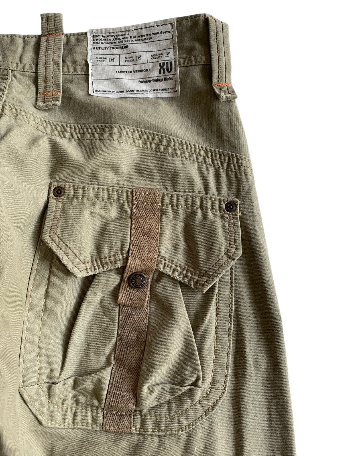 Edwin FLARED EDWIN XV CARGO PANTS JAPANESE DESIGN DENIM Size US 30 / EU 46 - 13 Thumbnail