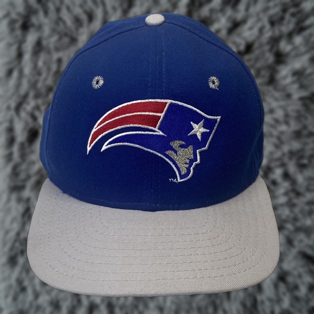 New Era VINTAGE New Era New England PATRIOTS Hat Cap Snapback Adjustable Red Unisex Adults 90s Sports Logo Made In USA Size ONE SIZE - 1 Thumbnail