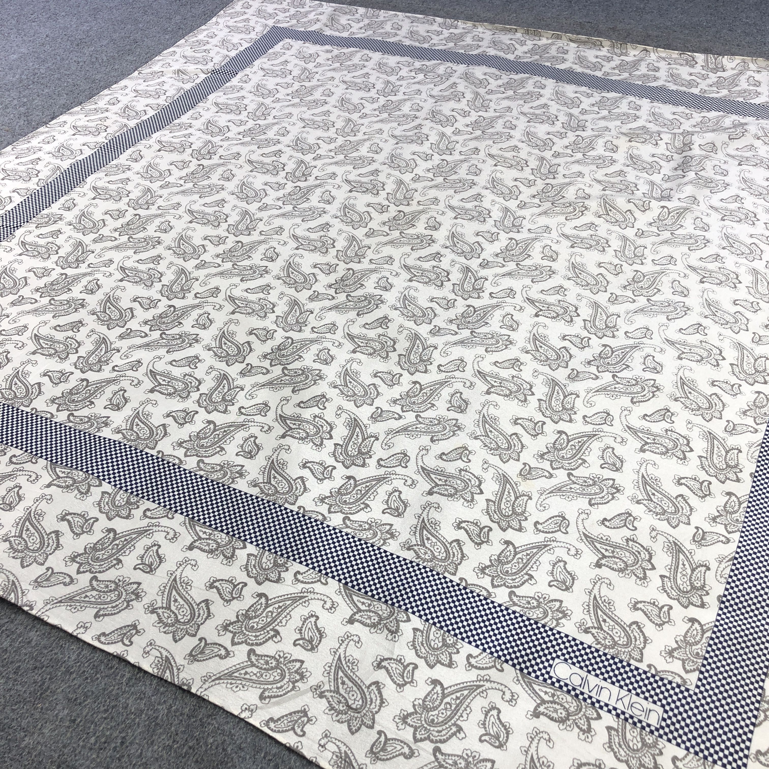 Calvin Klein Vintage Calvin Klein Paisley Silk Scarf M1232 Size ONE SIZE - 3 Thumbnail
