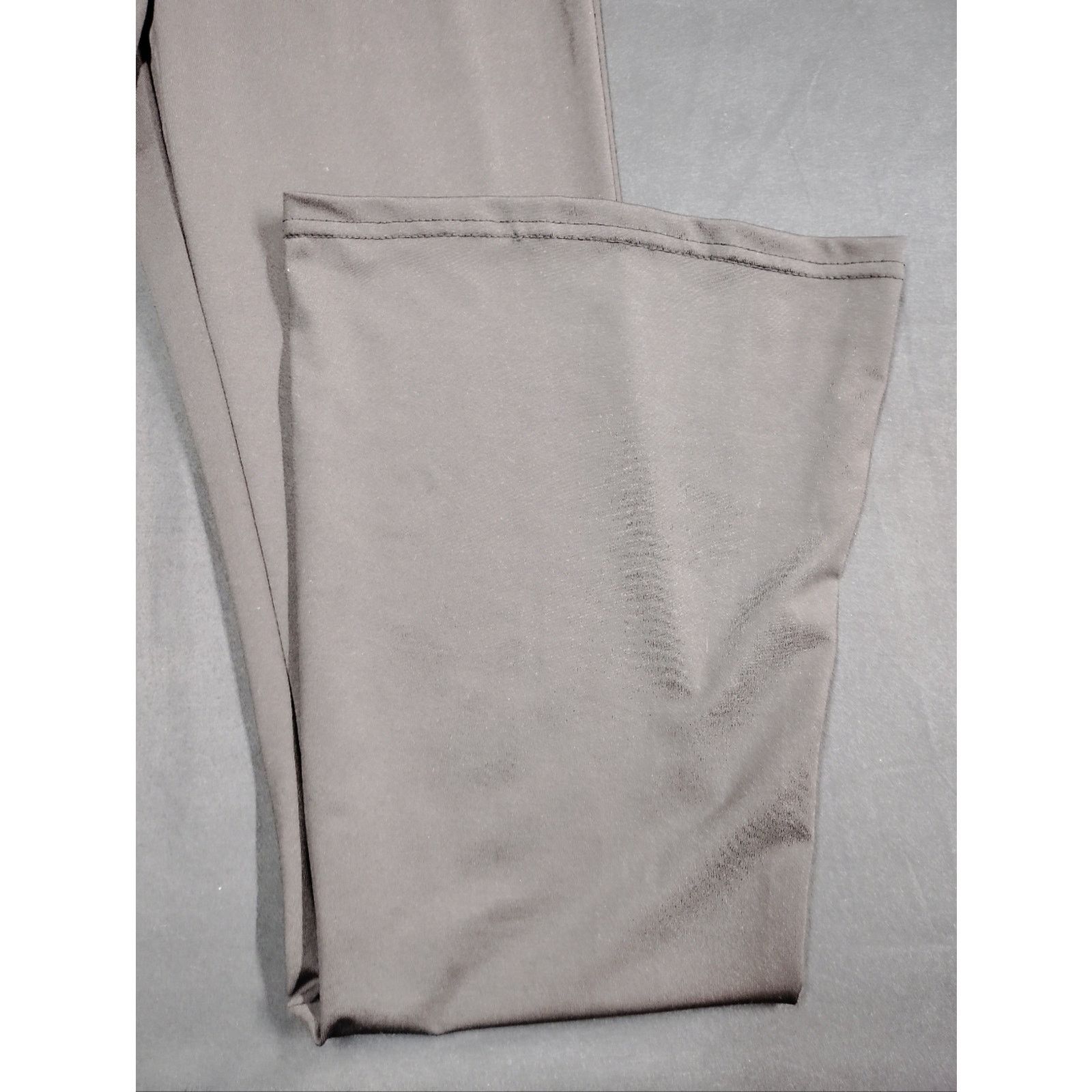 Shein High-Waist V-Crossover Yoga Pants in black Size 22" - 2 Thumbnail