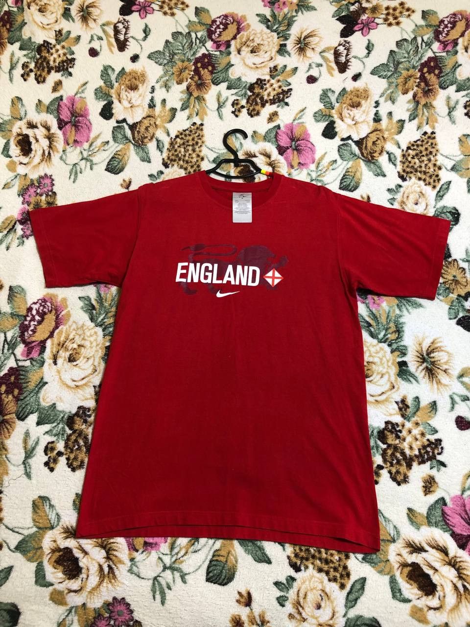 Nike Vintage 2000s Nike Wayne Rooney T-Shirt England Graphic Size US M / EU 48-50 / 2 - 1 Thumbnail