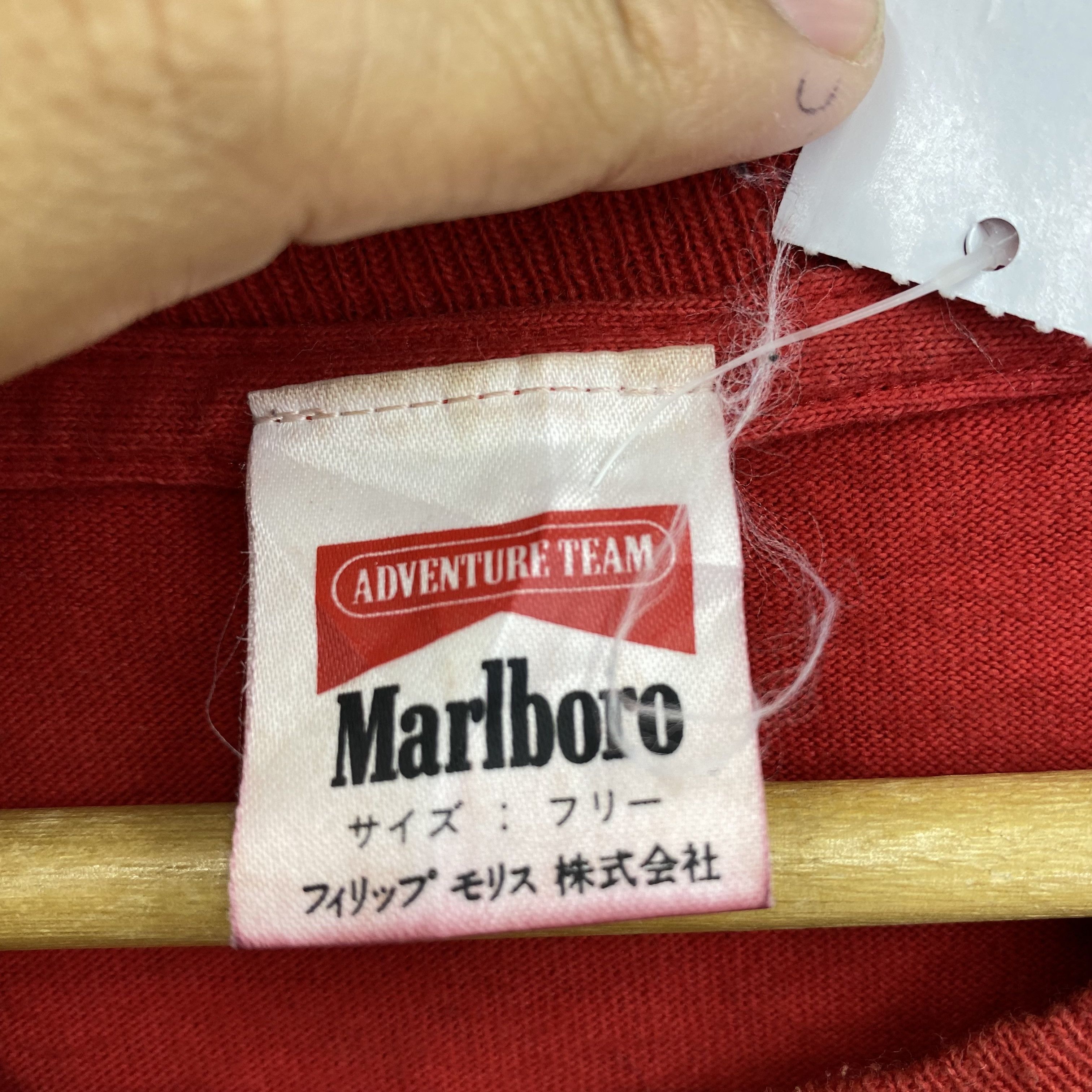 Marlboro Vintage 90s Marlboro T-Shirt Marlboro Adventure Team Tees Size US L / EU 52-54 / 3 - 5 Thumbnail