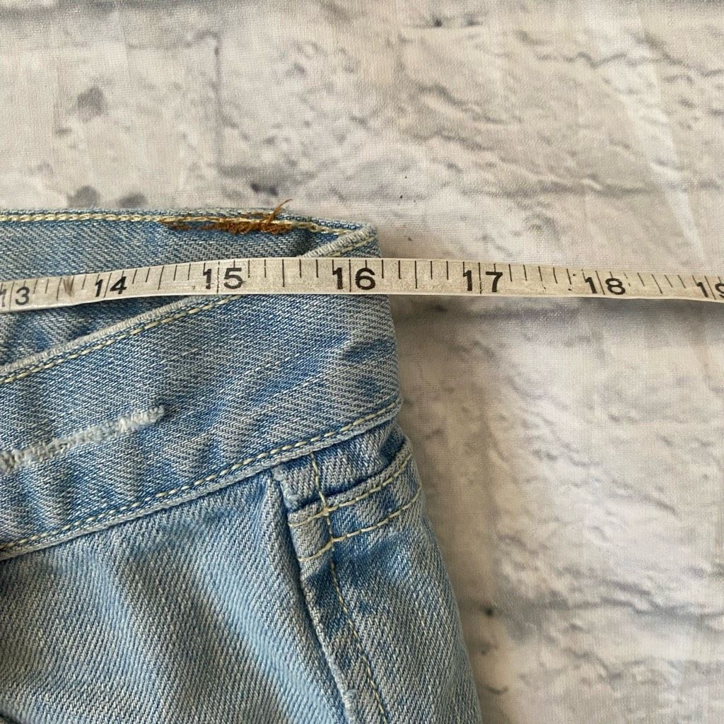 Abercrombie & Fitch Abercrombie & Fitch women 8 100% cotton distressed cropped j Size 30" / US 8 / IT 44 - 7 Thumbnail