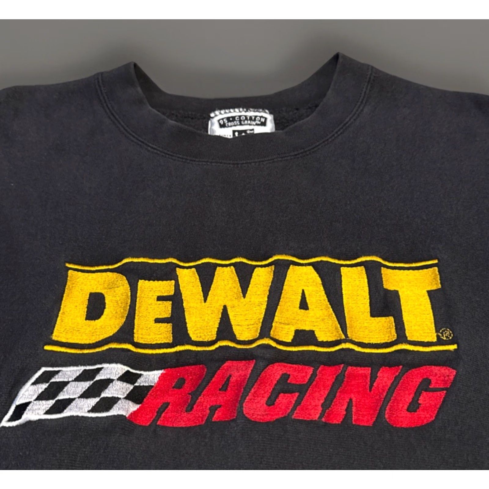 Lee VINTAGE 90s Dewalt Tools Racing Nascar Lee Cross Grain Crewneck Sweatshirt Large Mens Black Pullover Size US L / EU 52-54 / 3 - 3 Thumbnail