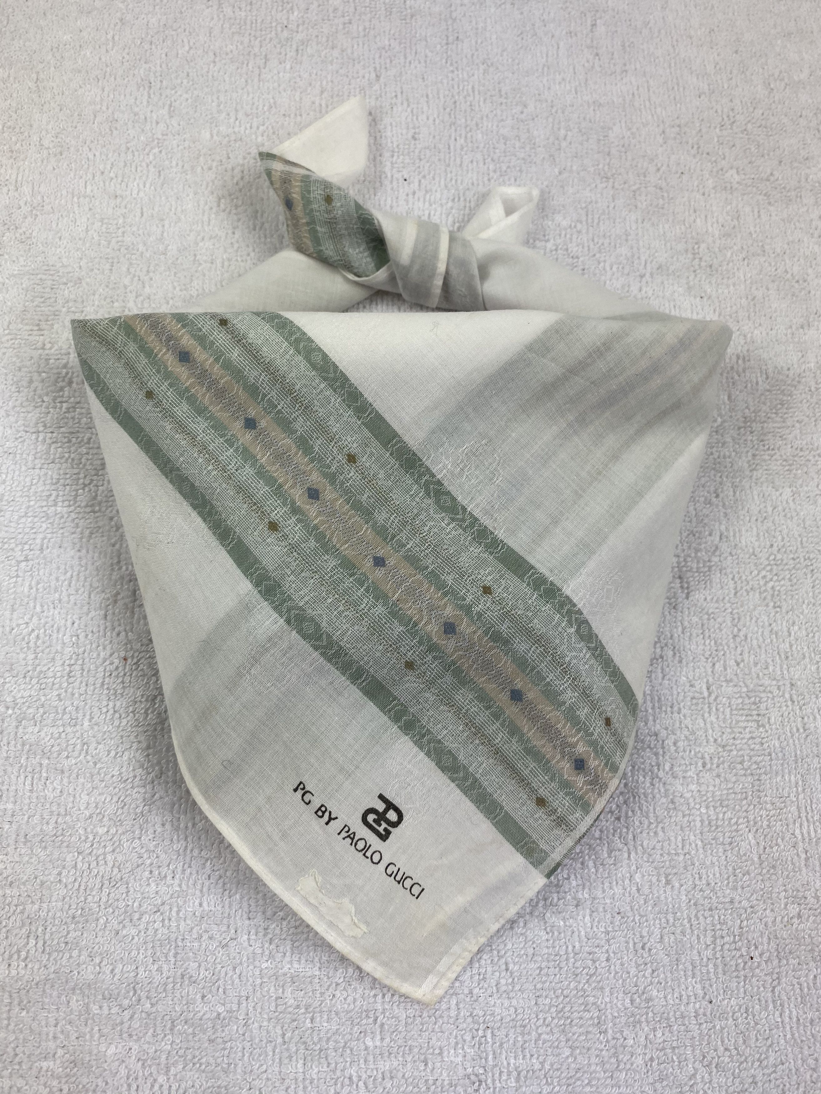 Paolo Gucci Paolo Gucci Handkerchief / Bandana / Neckerchief Size ONE SIZE - 1 Thumbnail