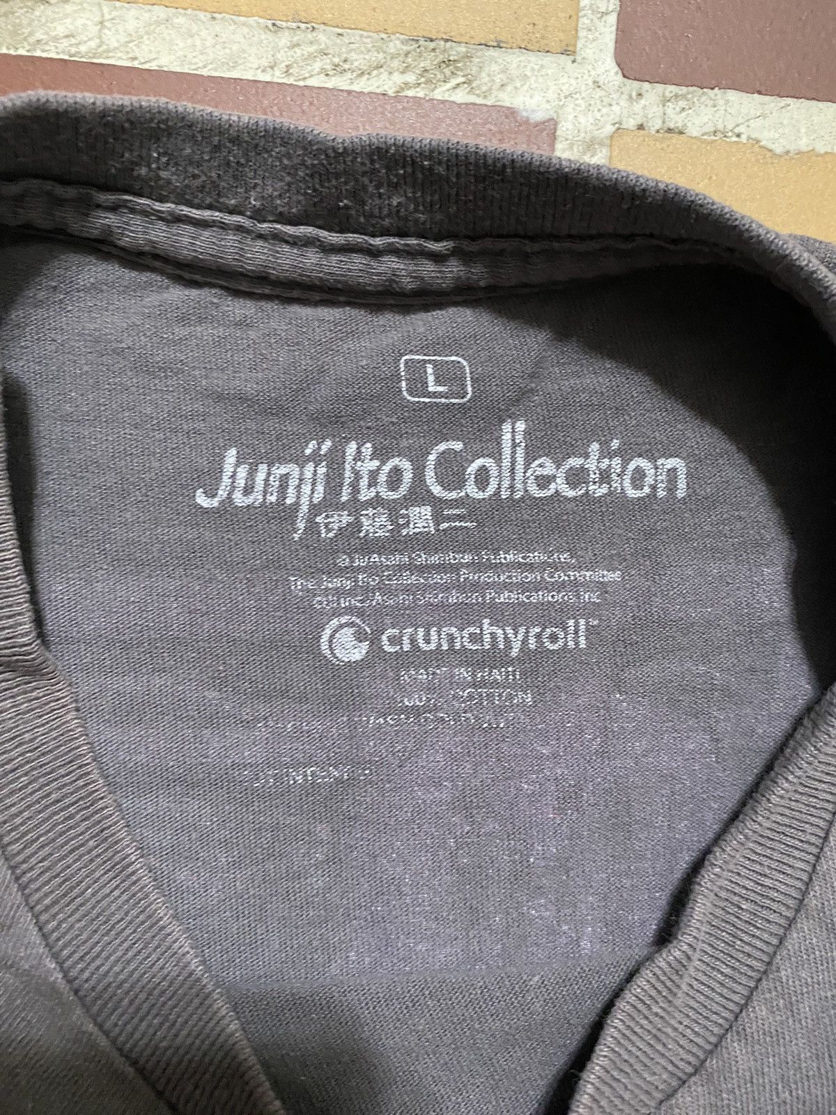 Anime Vintage Junji Ito Tomie Anime Shirt Size US L / EU 52-54 / 3 - 4 Thumbnail