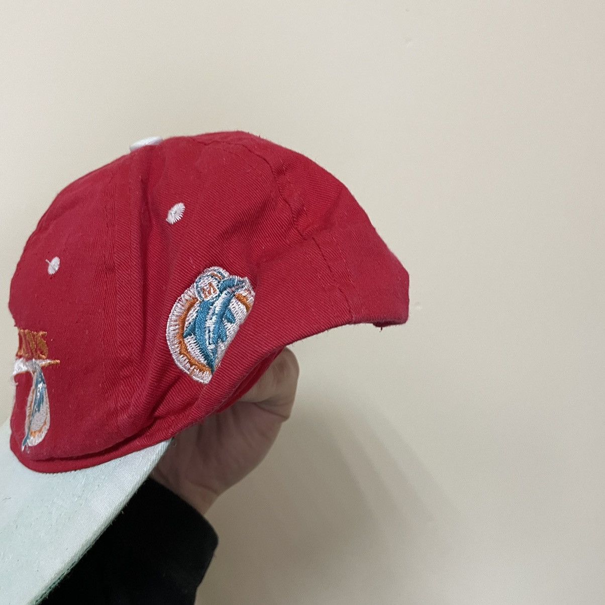 NFL × Vintage 80s 90s red Vintage 1993 Miami Dolphins NFL hat Snapback Cap Size ONE SIZE - 3 Thumbnail