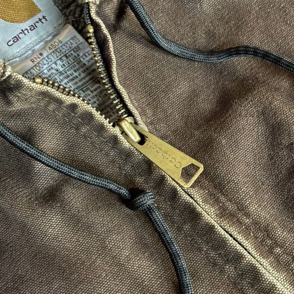 Carhartt Vintage 00s Carhartt Hooded Active Jacket J141DKB Size US L / EU 52-54 / 3 - 3 Thumbnail