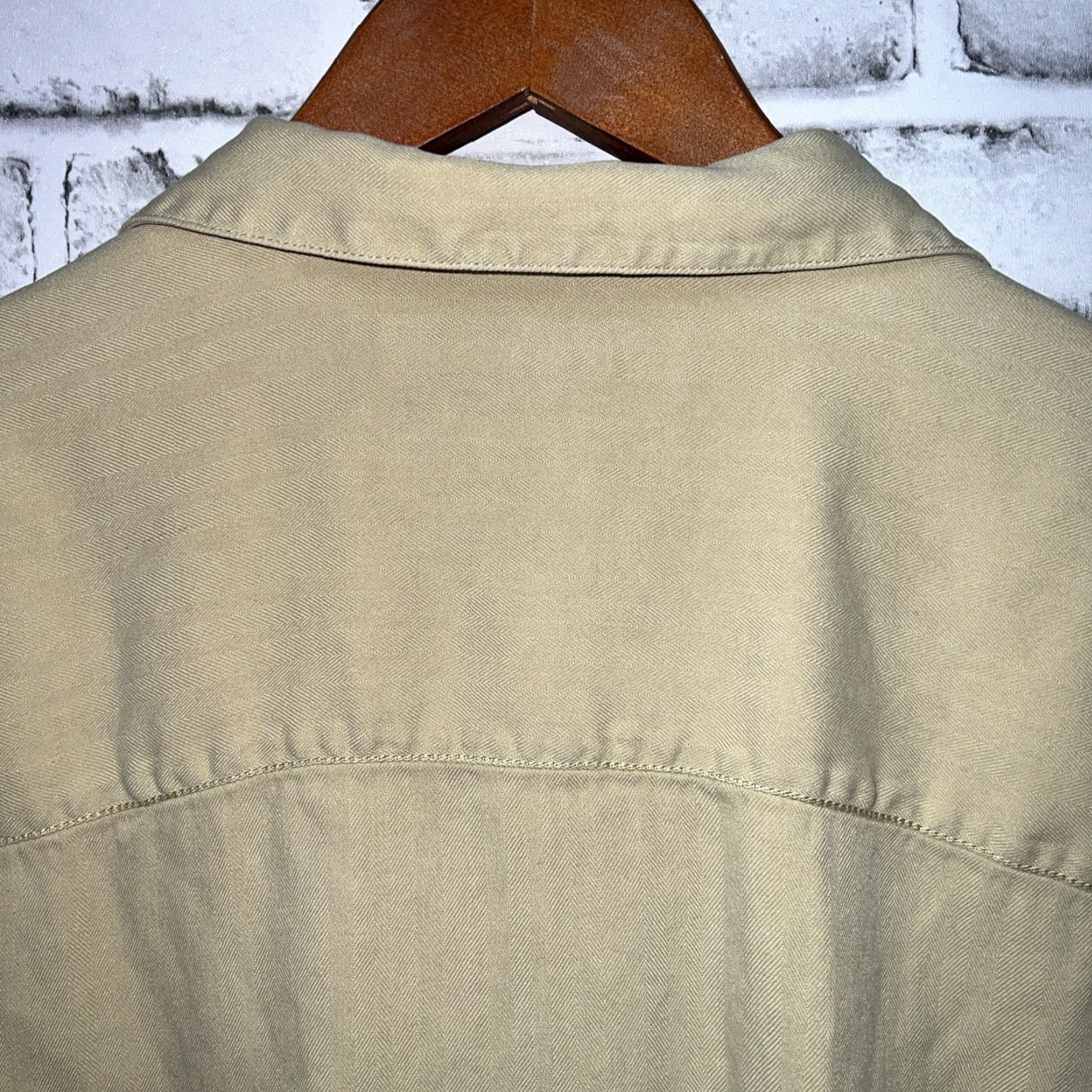 Tommy Bahama VINTAGE Tommy Bahama Shirt Beige Hawaiian Mens XL Short Sleeve Button-Up Regular Fit Size US XL / EU 56 / 4 - 5 Thumbnail