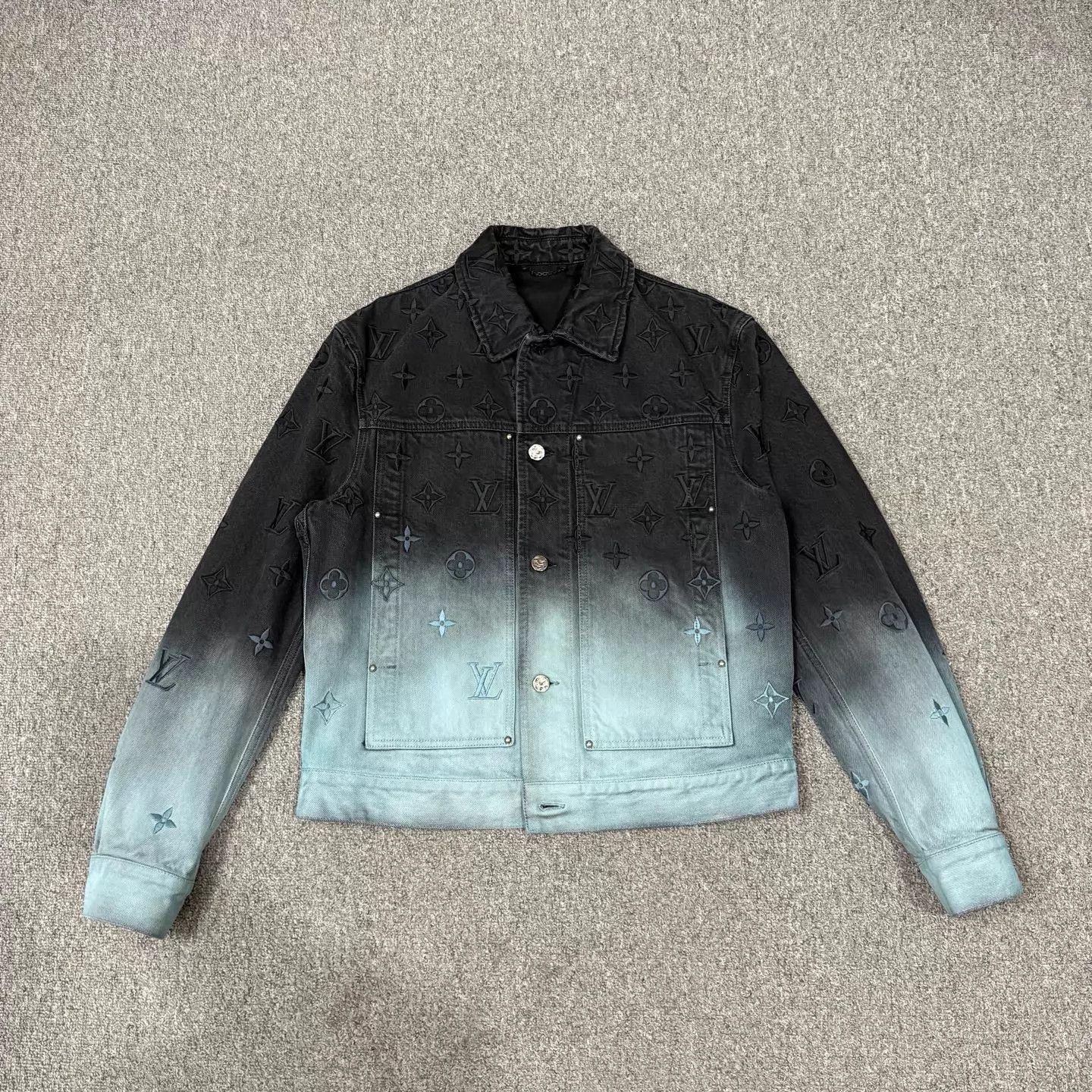 Louis Vuitton LV blue-black grad embossed allover logo denim jacket 48 Size US M / EU 48-50 / 2 - 1 Thumbnail