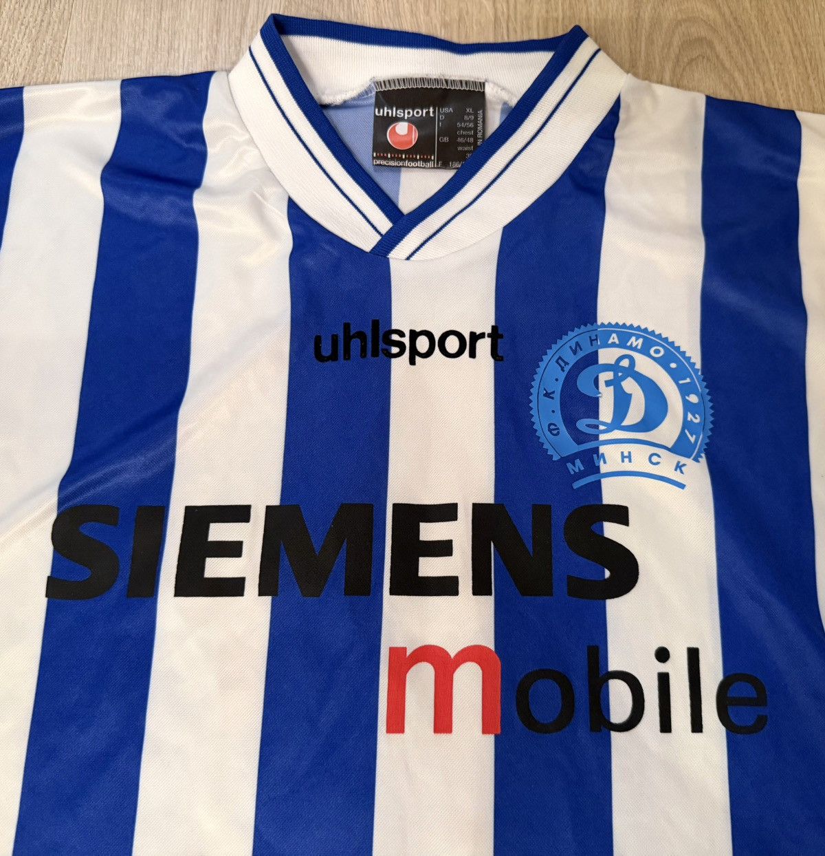Other FC Dynamo Minsk (Belarus) 2004 uhlsport Size US XL / EU 56 / 4 - 3 Thumbnail