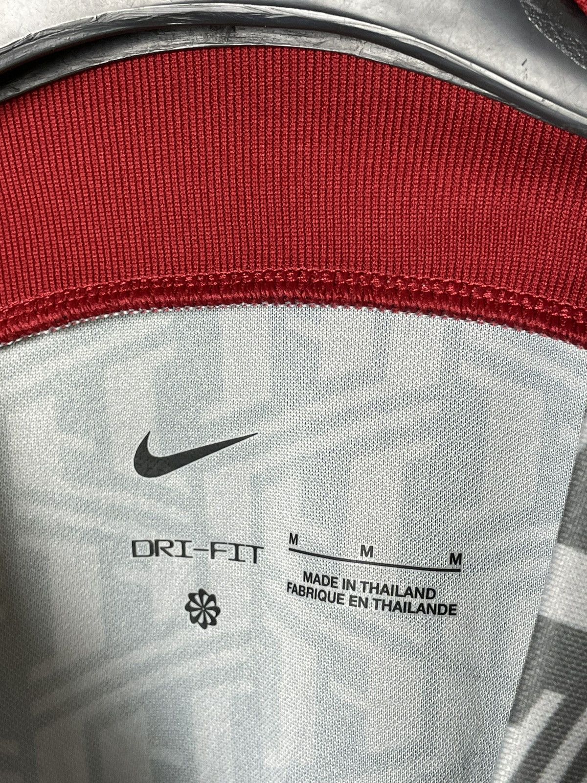 Nike Nike Liverpool FC 2020 AXA Training Jersey Size US M / EU 48-50 / 2 - 7 Thumbnail