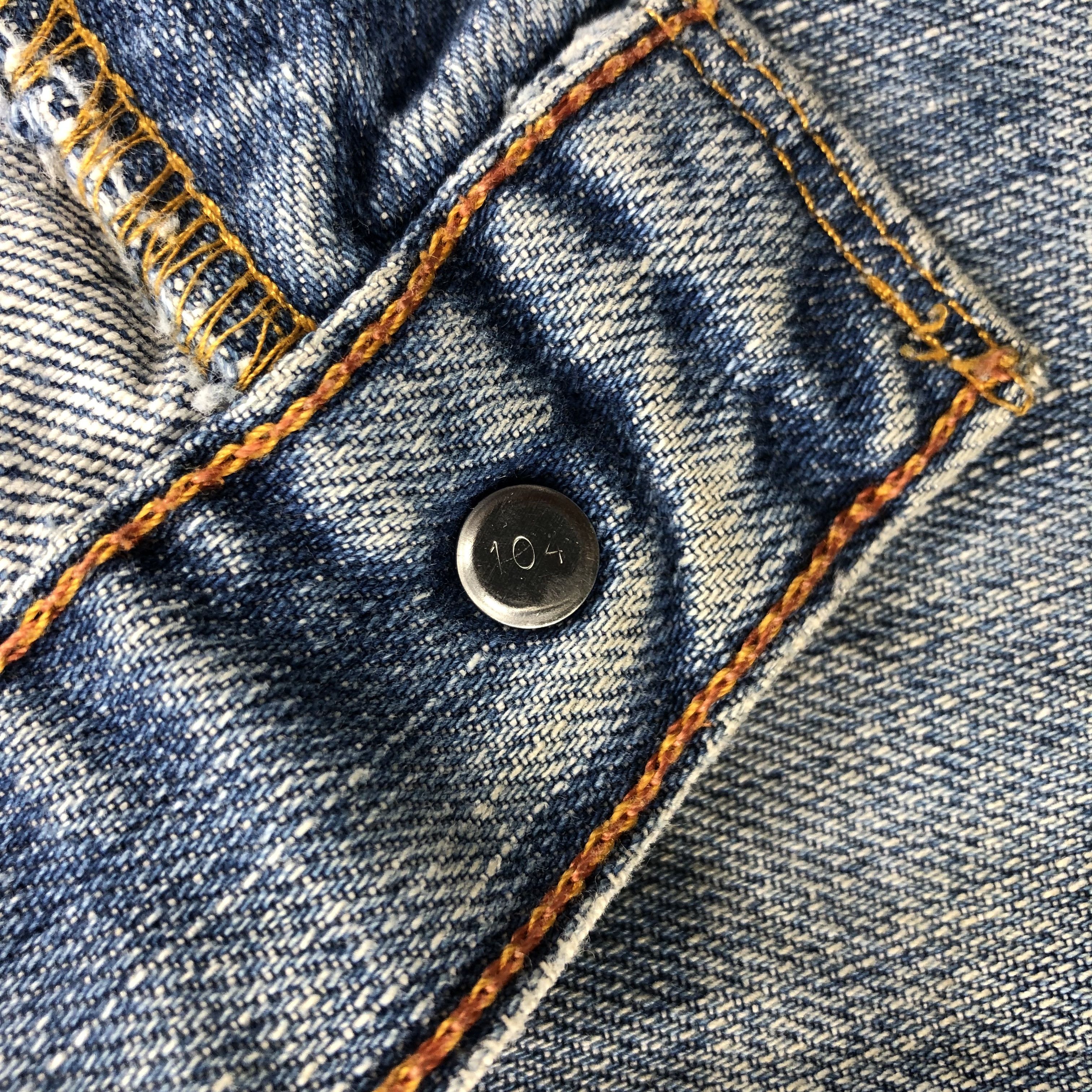 Levi's × Vintage Vintage Blue Wash Levis 559 Jeans-JM1277 Size US 35 - 9 Thumbnail