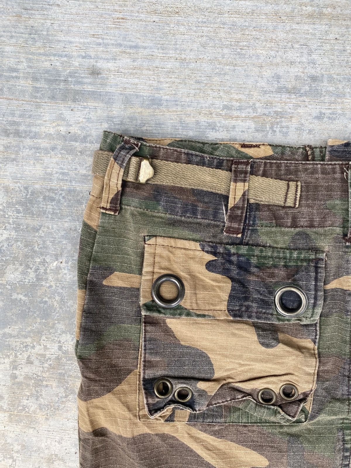 Japanese Brand Snatch jeans #03614 comouflage tactical skirts Size 31" - 6 Thumbnail
