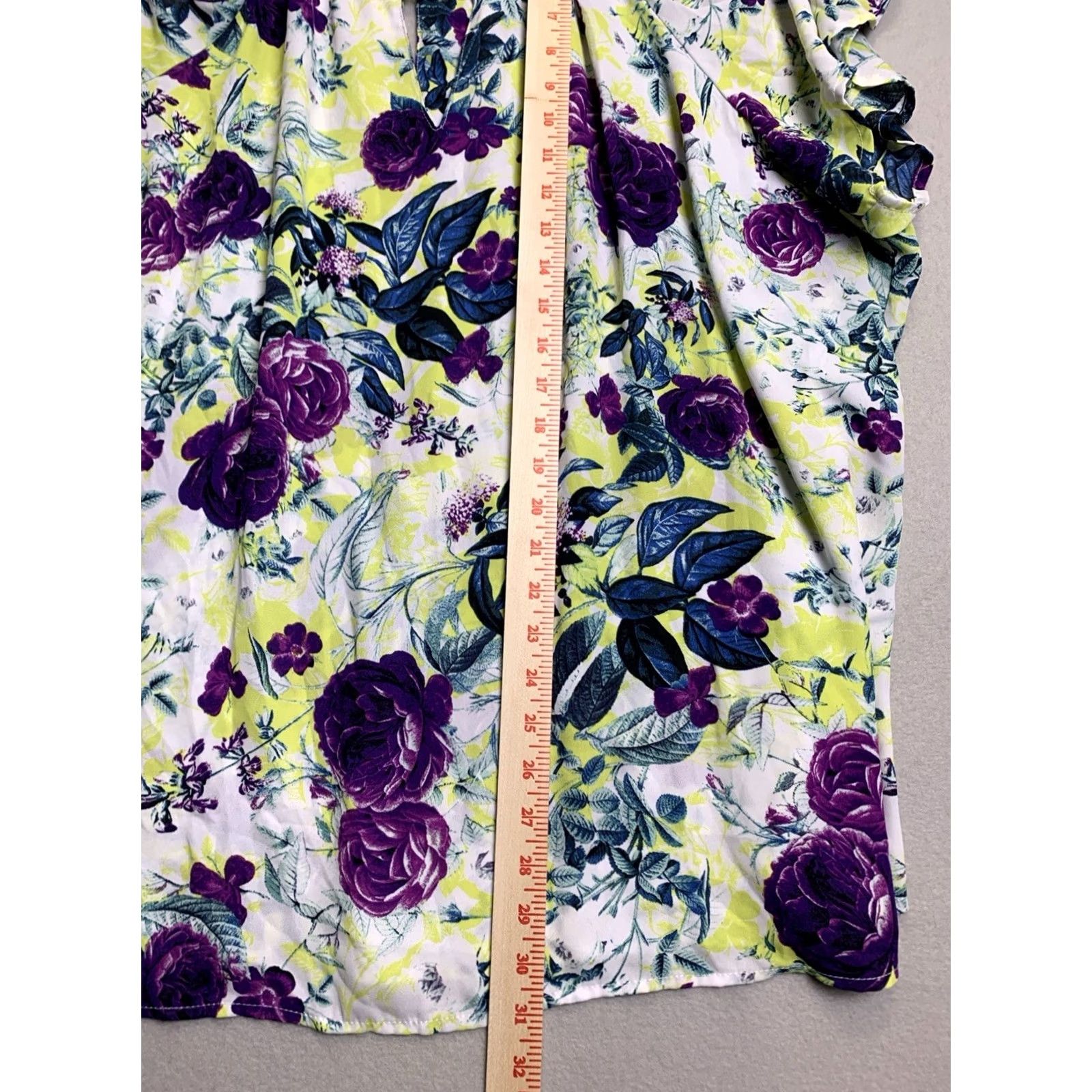 Torrid Torrid Georgette Chain-Link Cold Shoulder Blouse 4X Multicolor Floral Bohemian Classic Spring Summer Fall Winter Womens Blouse Size XXL / US 16-18 / IT 52-54 - 7 Thumbnail