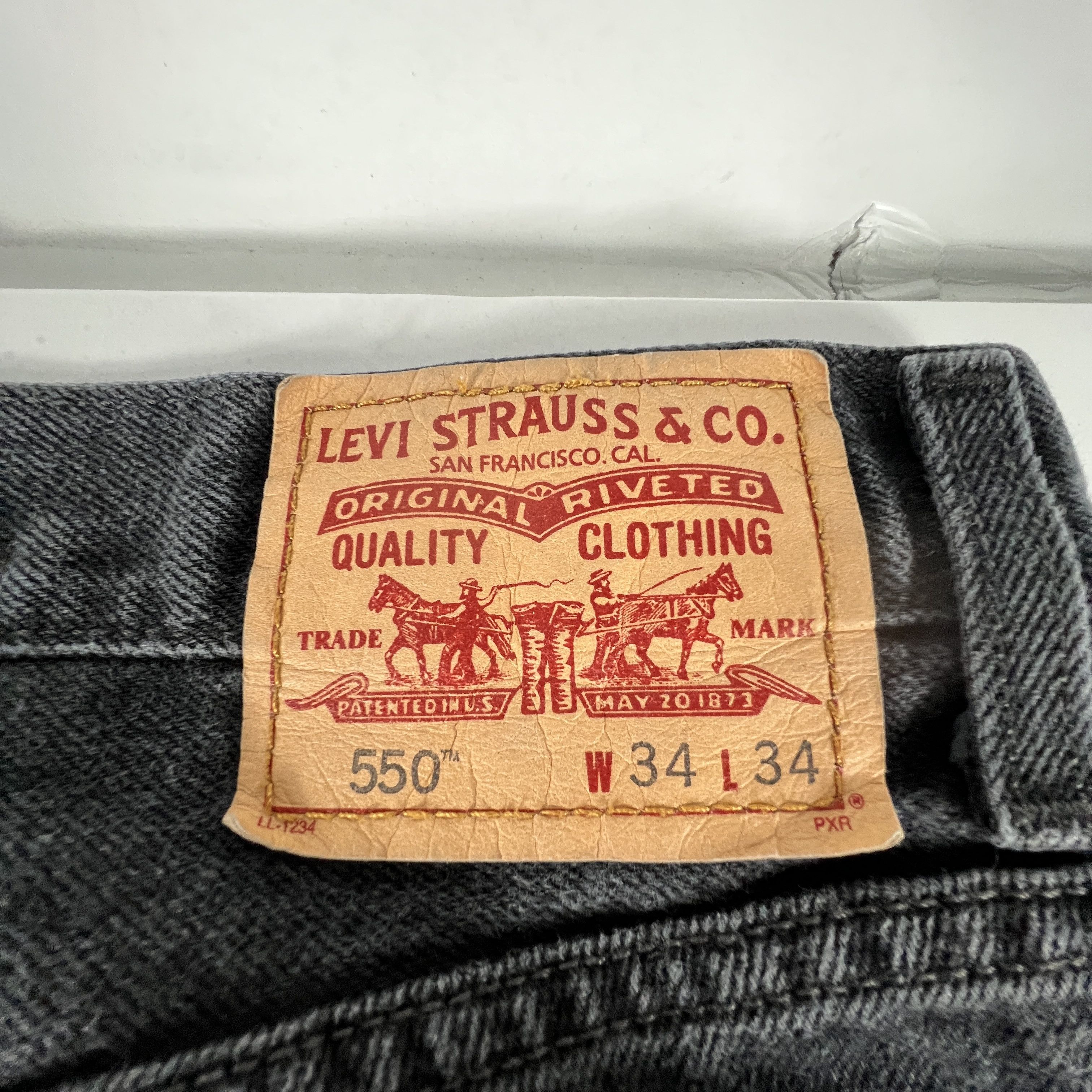 Levi's × Vintage Y2K Levi's Jeans 550 Relaxed Black Faded Denim Size US 34 / EU 50 - 13 Thumbnail