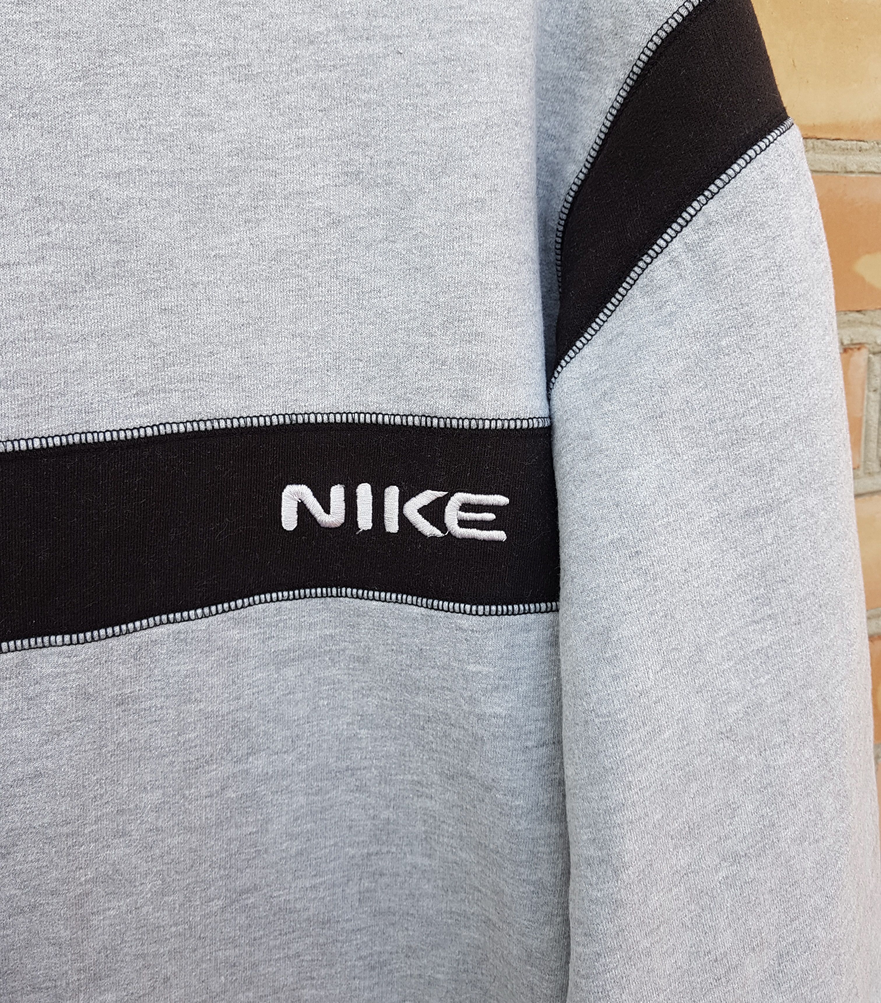 Nike Vintage y2k Nike Sweatshirt Pullover 90s 00s sz XL Size US XL / EU 56 / 4 - 4 Thumbnail